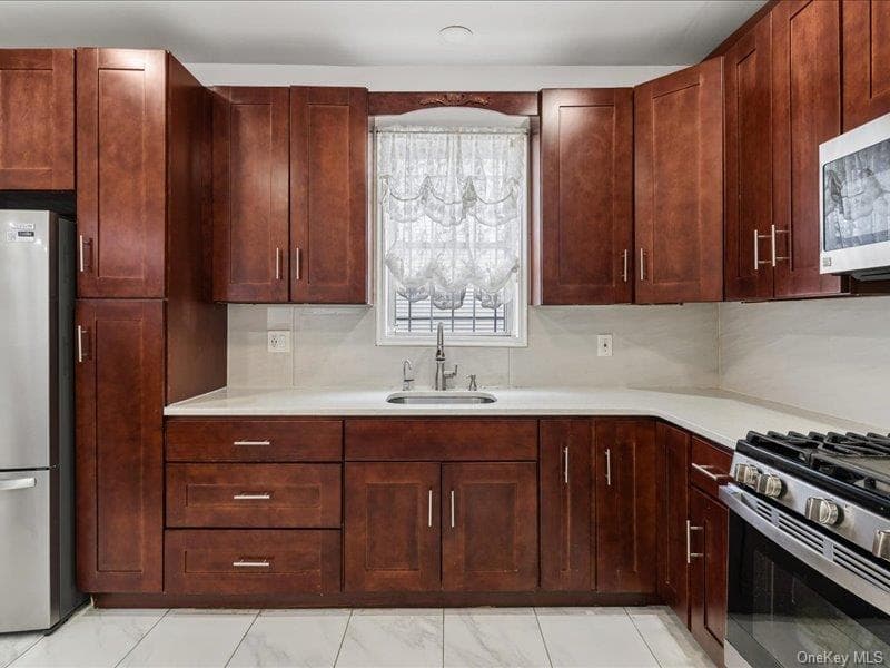 155 Linwood Street thumbnail 7