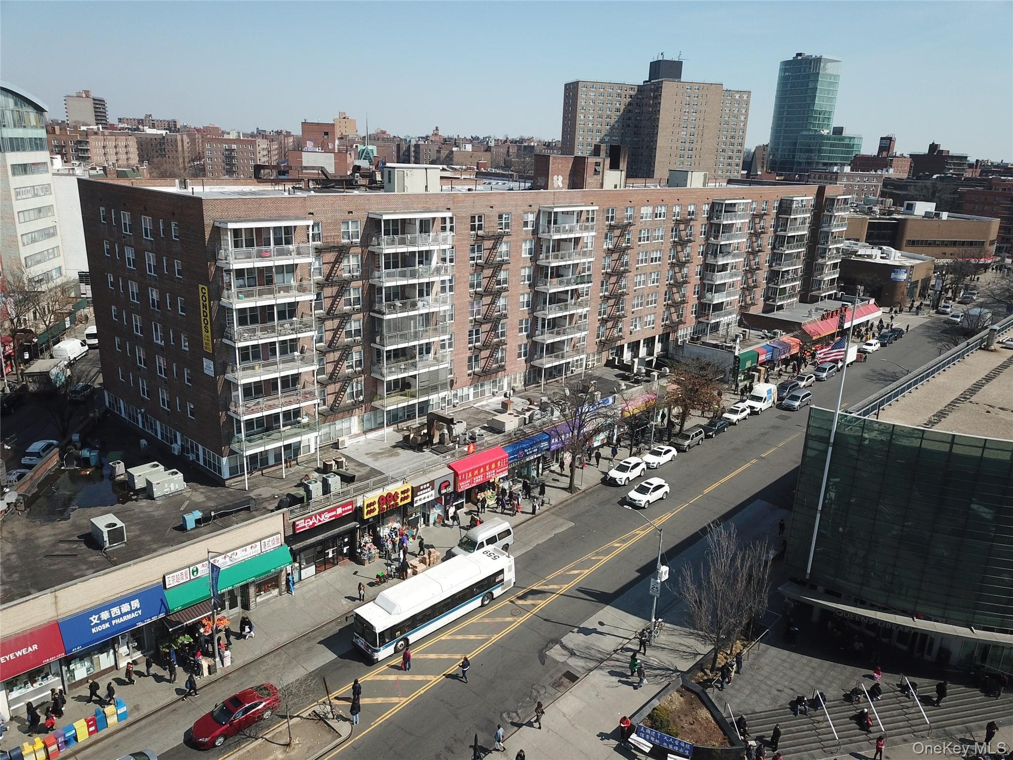 41-25 Kissena Boulevard Unit: 5HH, Flushing