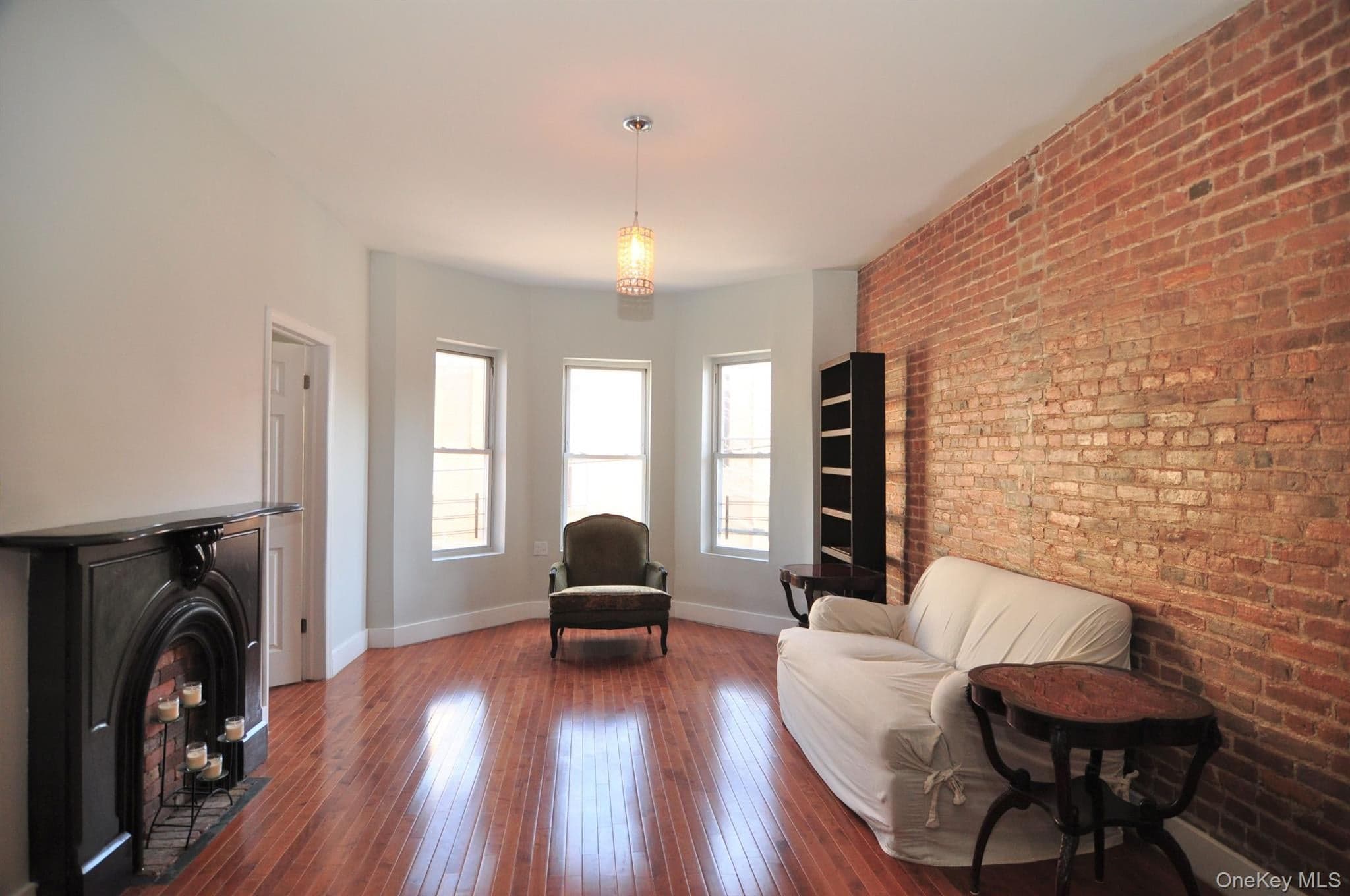 506 E 188th Street thumbnail 14