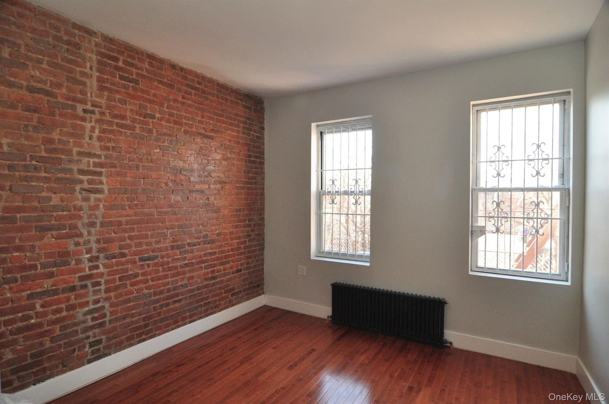 506 E 188th Street thumbnail 4