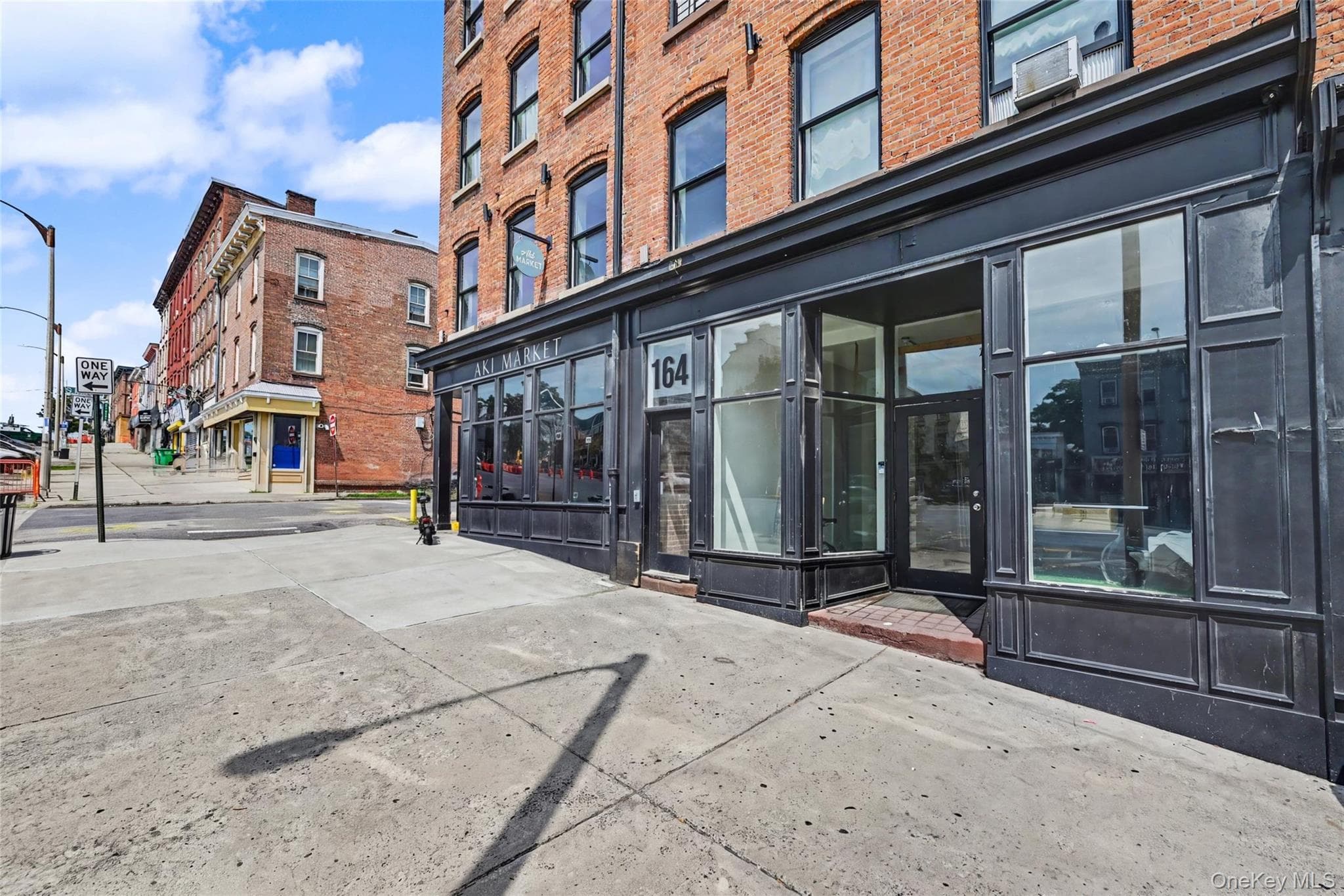 164 Broadway thumbnail 3
