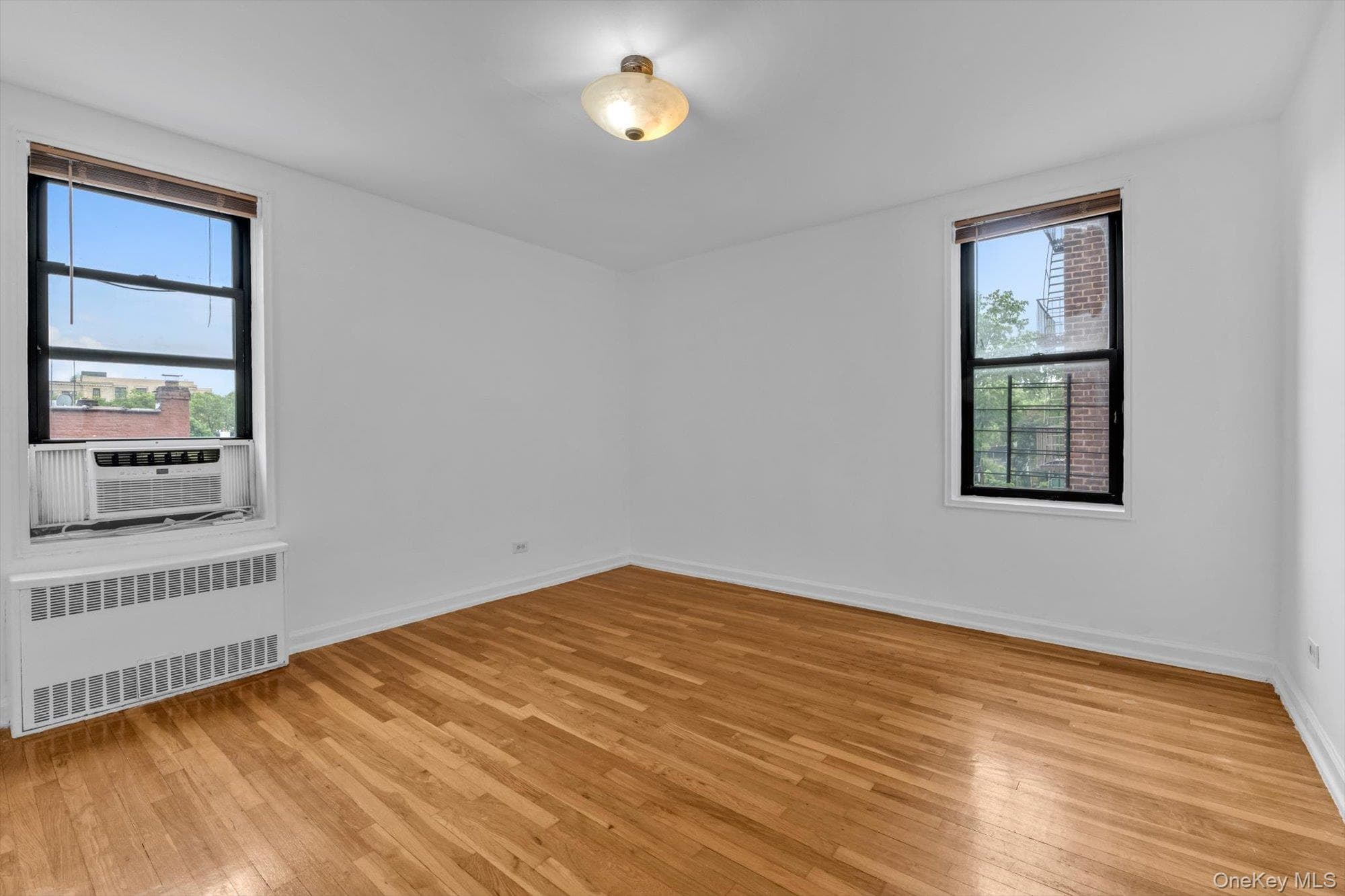 40 E 43rd Street Unit: 3B thumbnail 7
