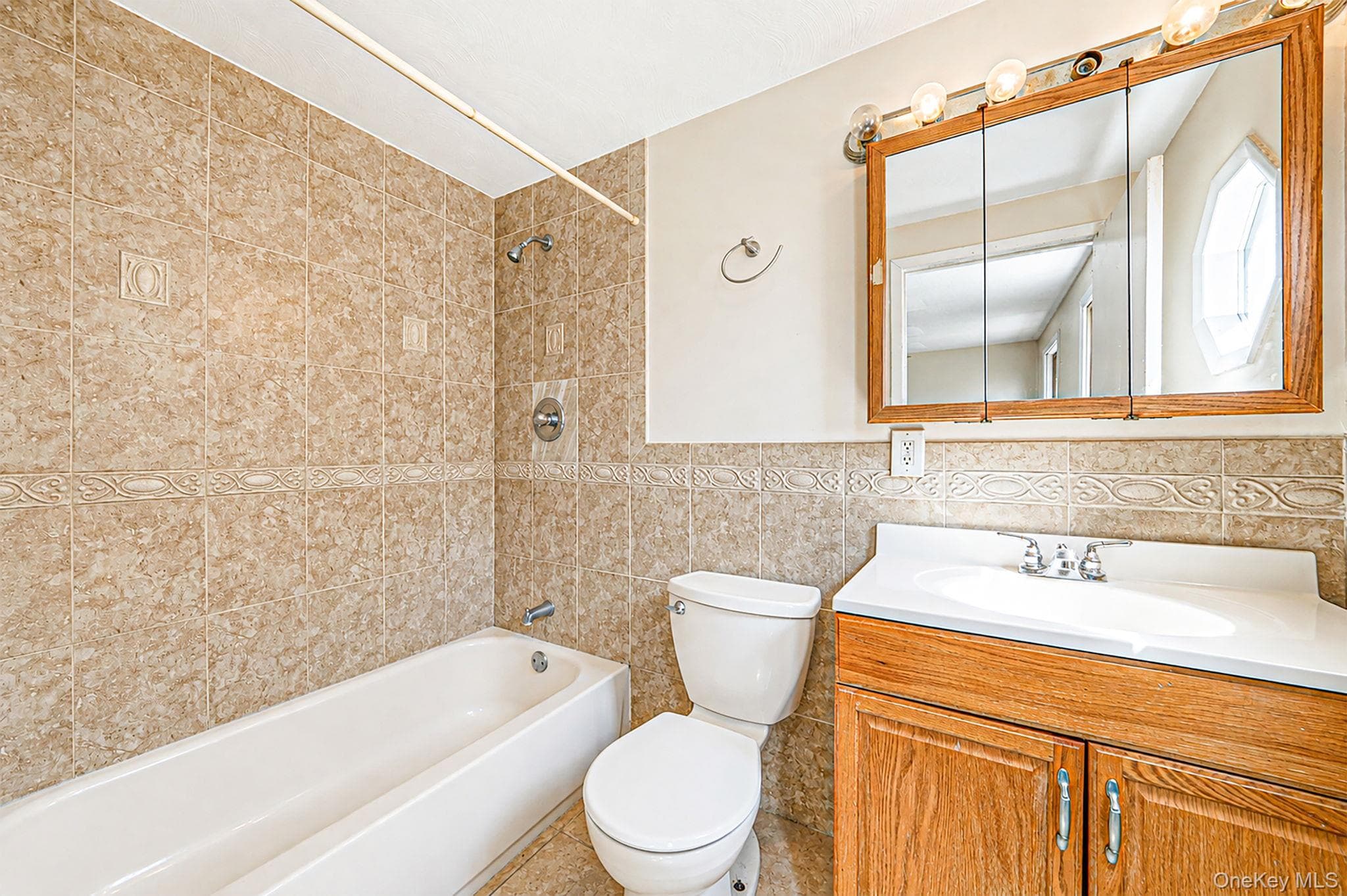 2356 Walnut Avenue thumbnail 14