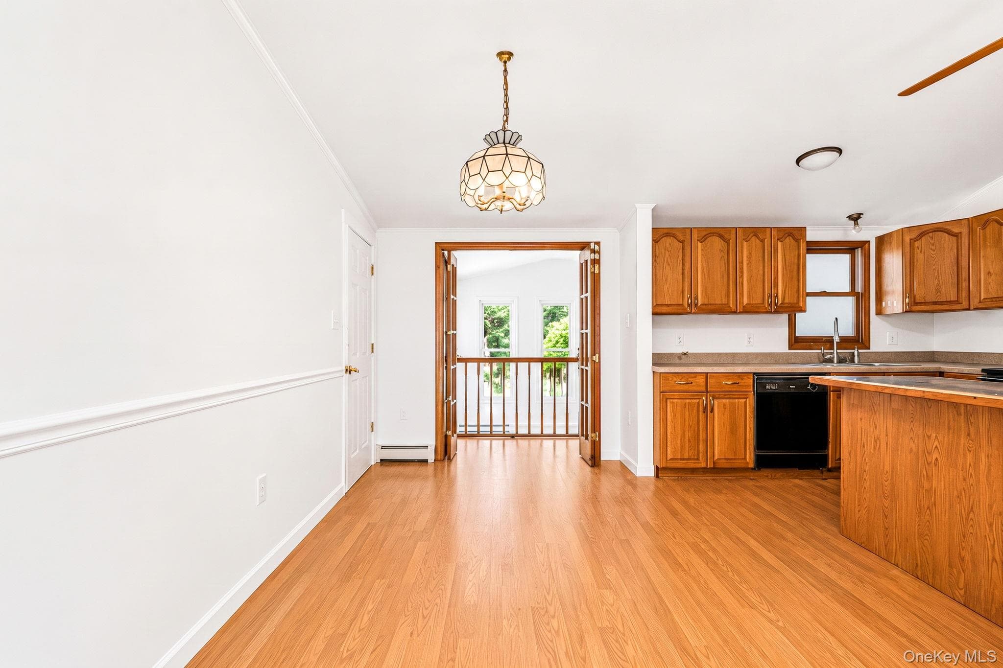 2356 Walnut Avenue thumbnail 4