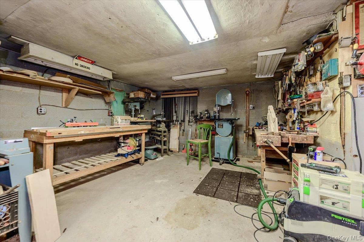 631 Kimball Avenue thumbnail 22