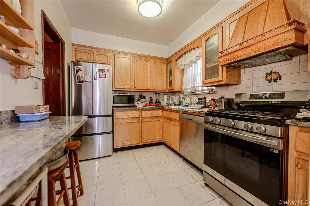 631 Kimball Avenue thumbnail 9