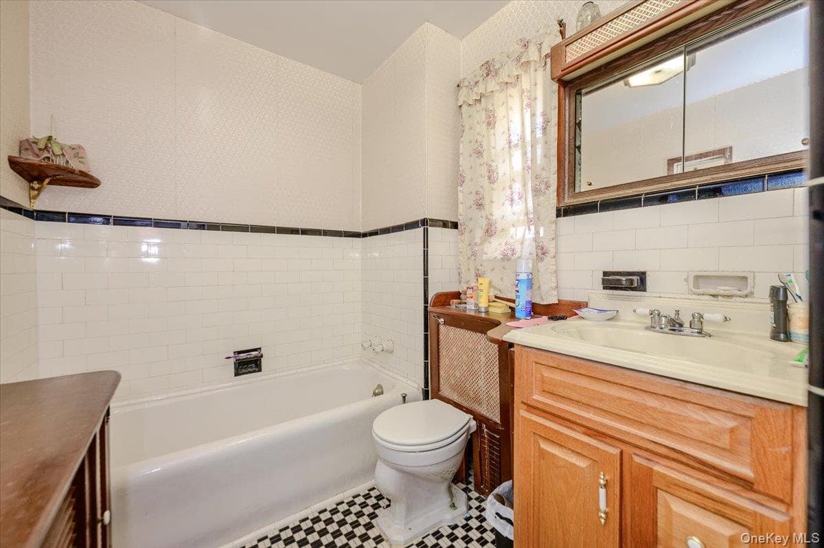 631 Kimball Avenue thumbnail 19
