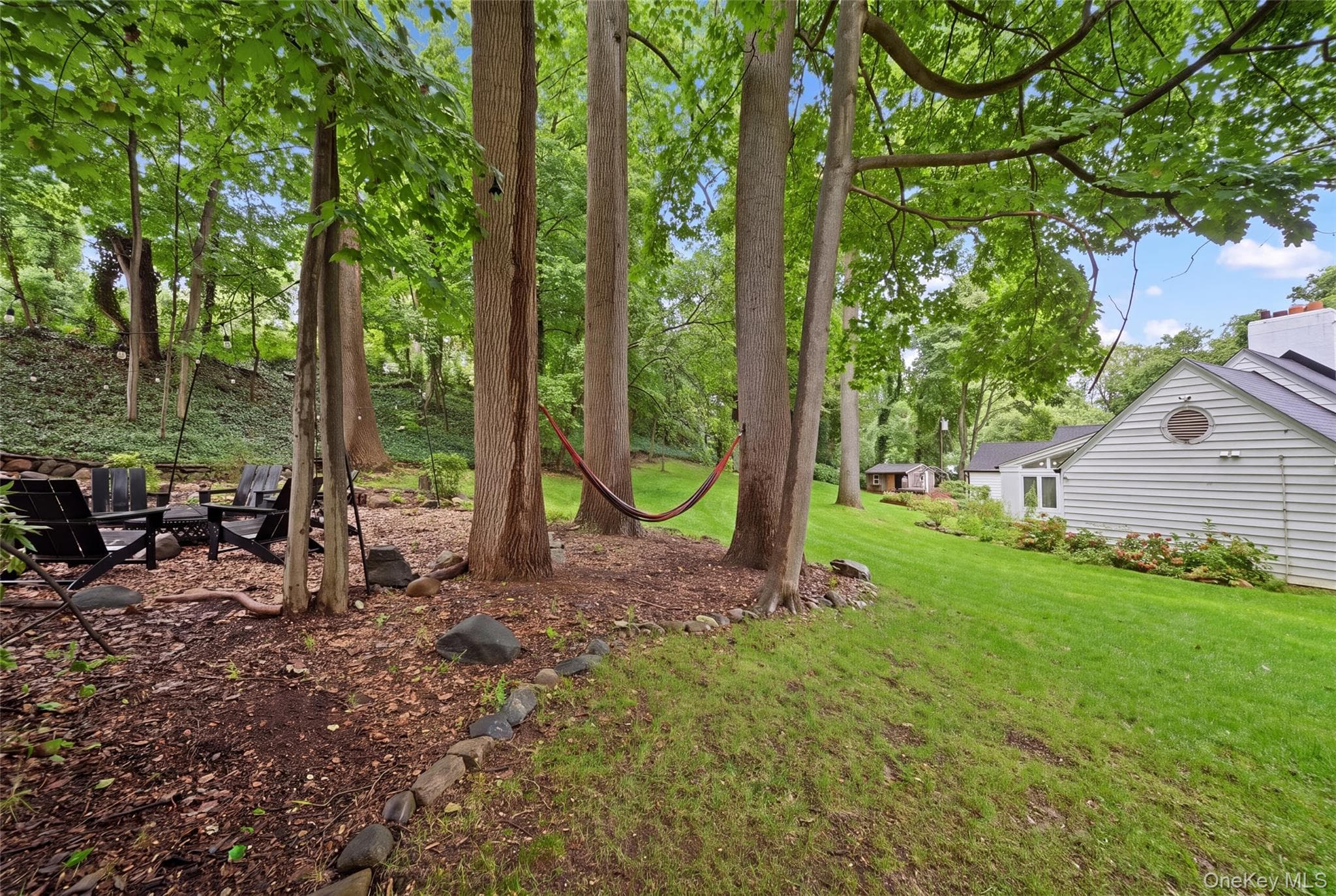 85 Nassau Drive thumbnail 29