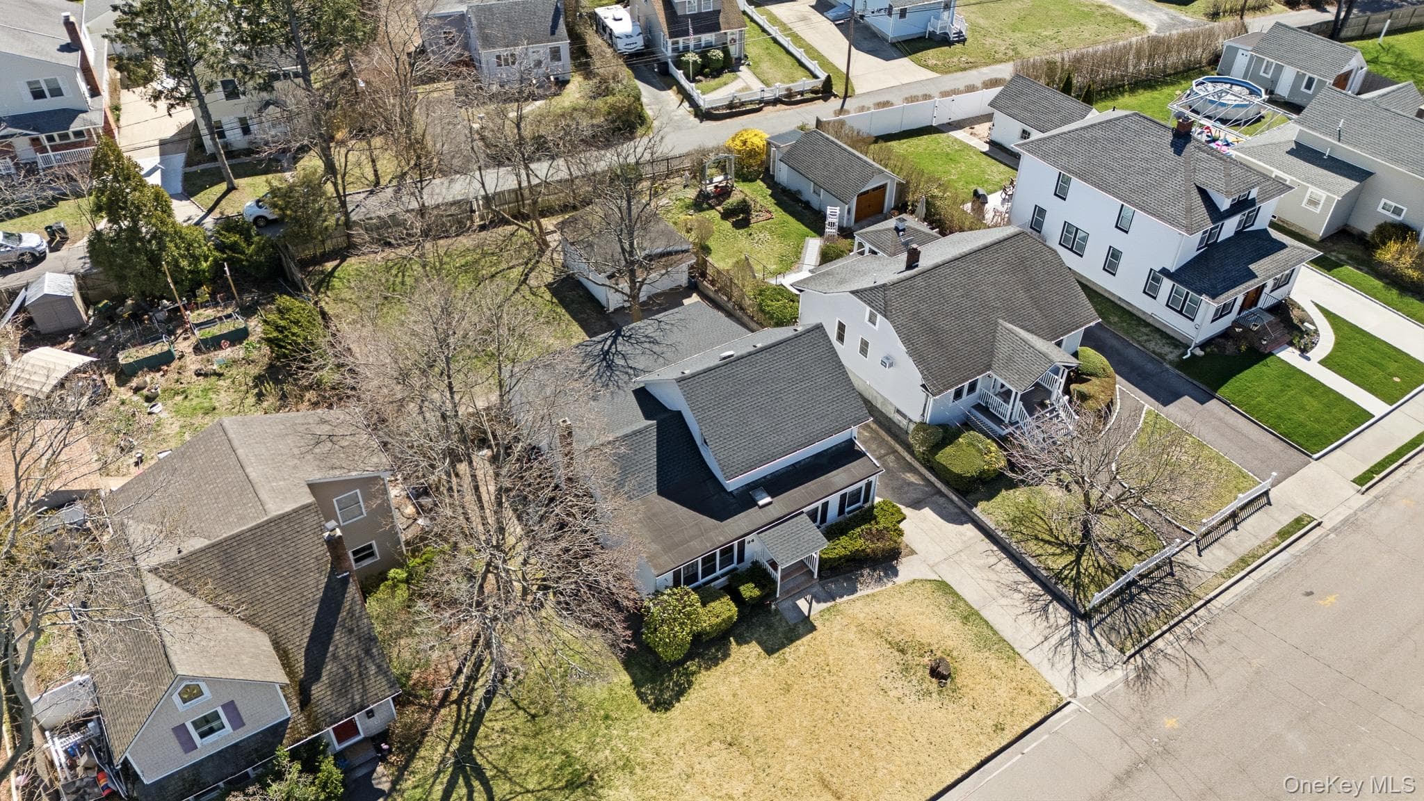 94 E Lakewood Street thumbnail 35