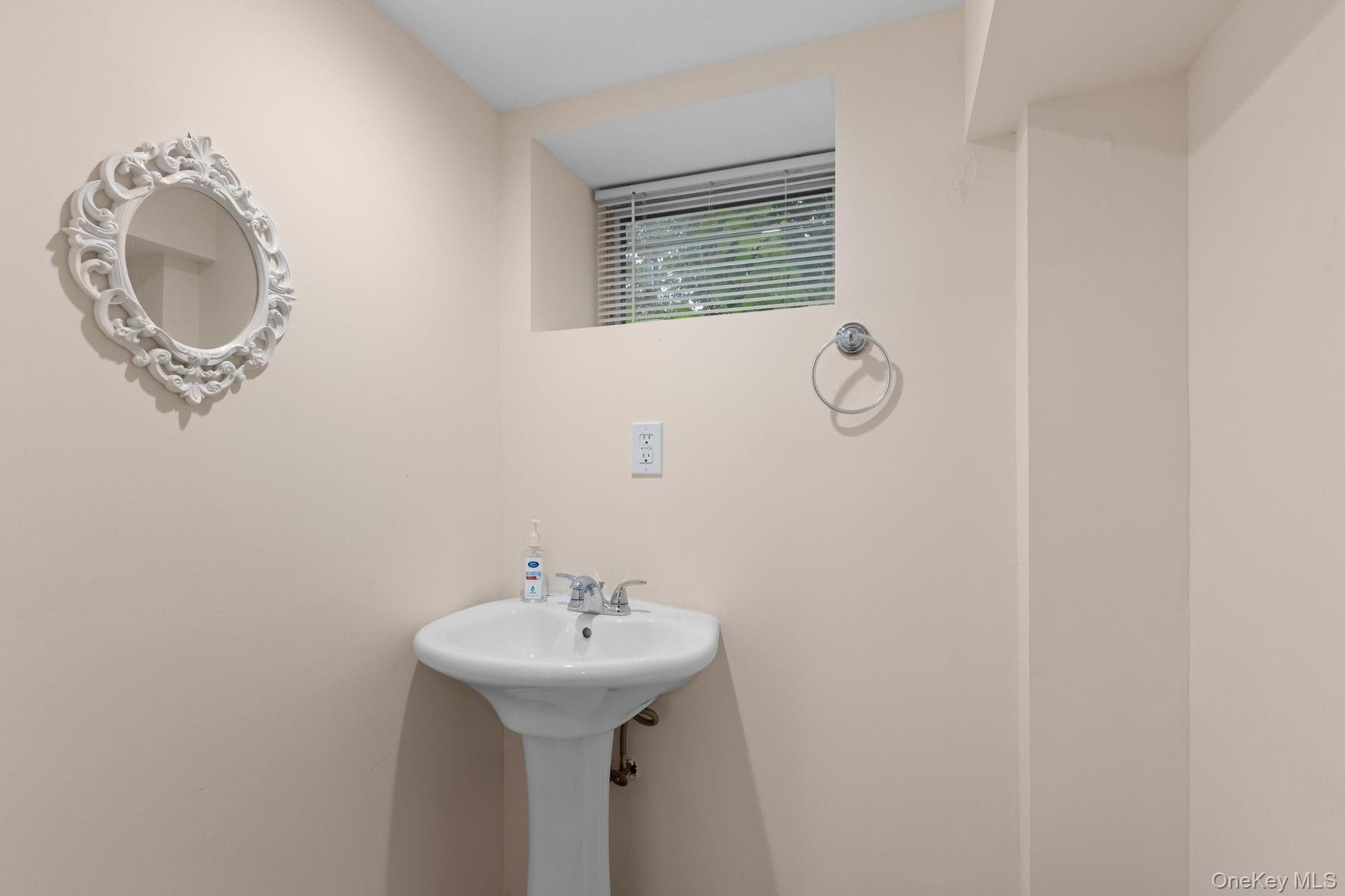 24 Wesley Avenue thumbnail 29