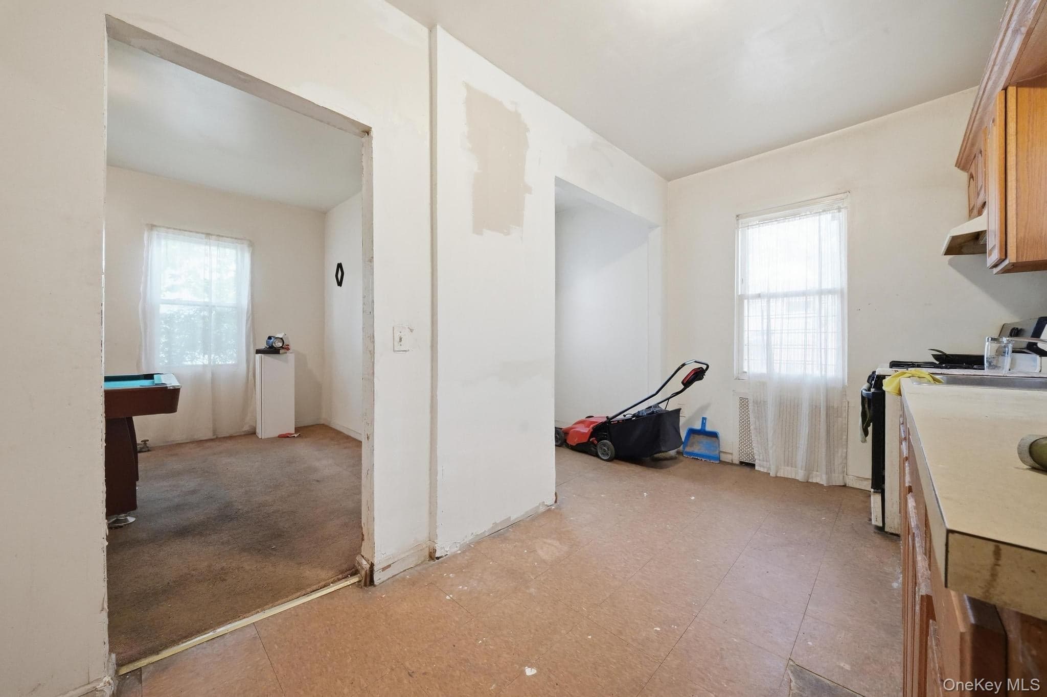 188-01 Mangin Avenue thumbnail 9