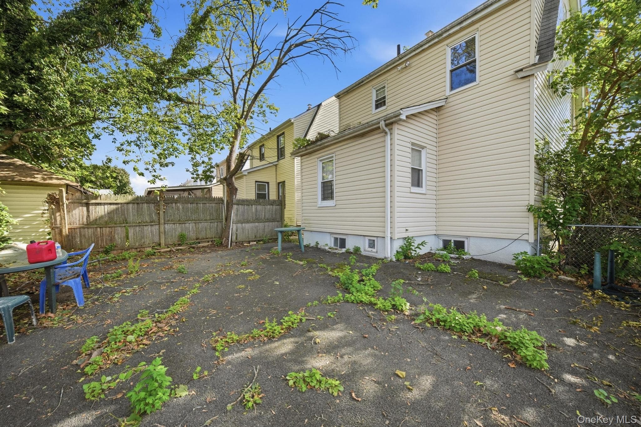 188-01 Mangin Avenue thumbnail 2
