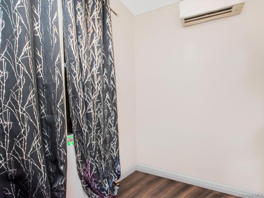 1406 White Plains Road thumbnail 33