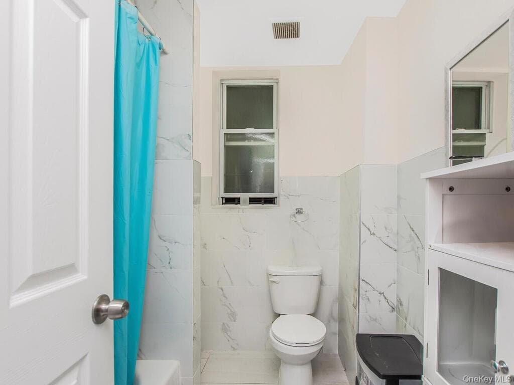 1406 White Plains Road thumbnail 22