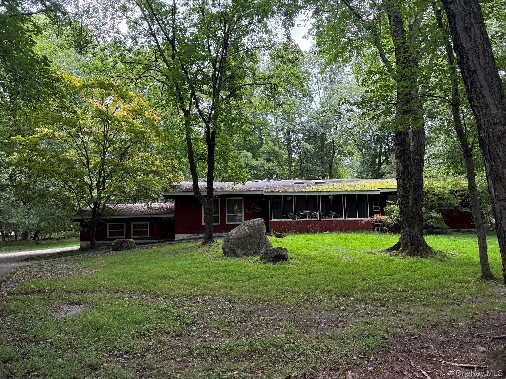 140 Parrott Road, West Nyack