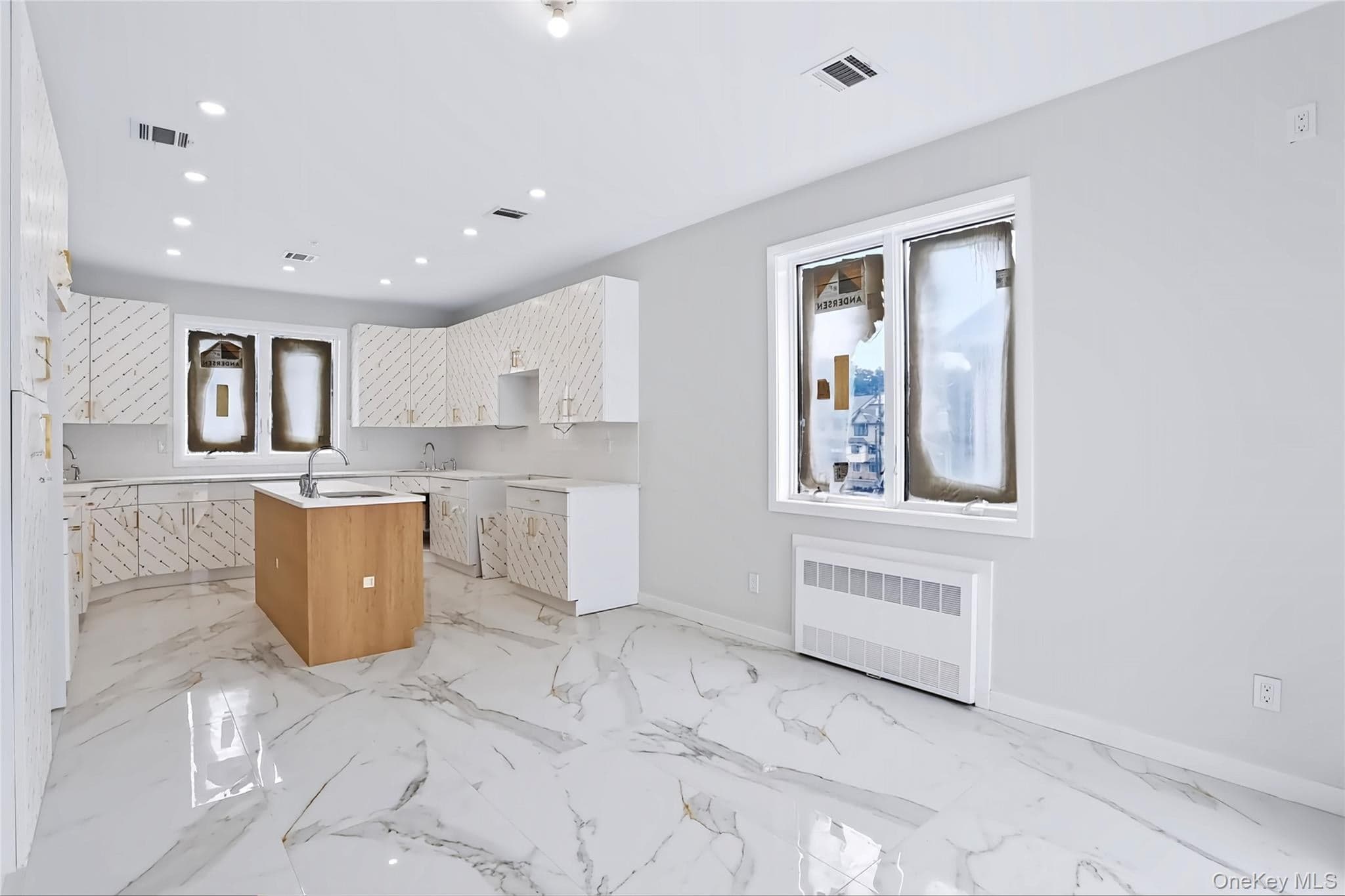 16 Phyllis Terrace Unit: 302 thumbnail 5