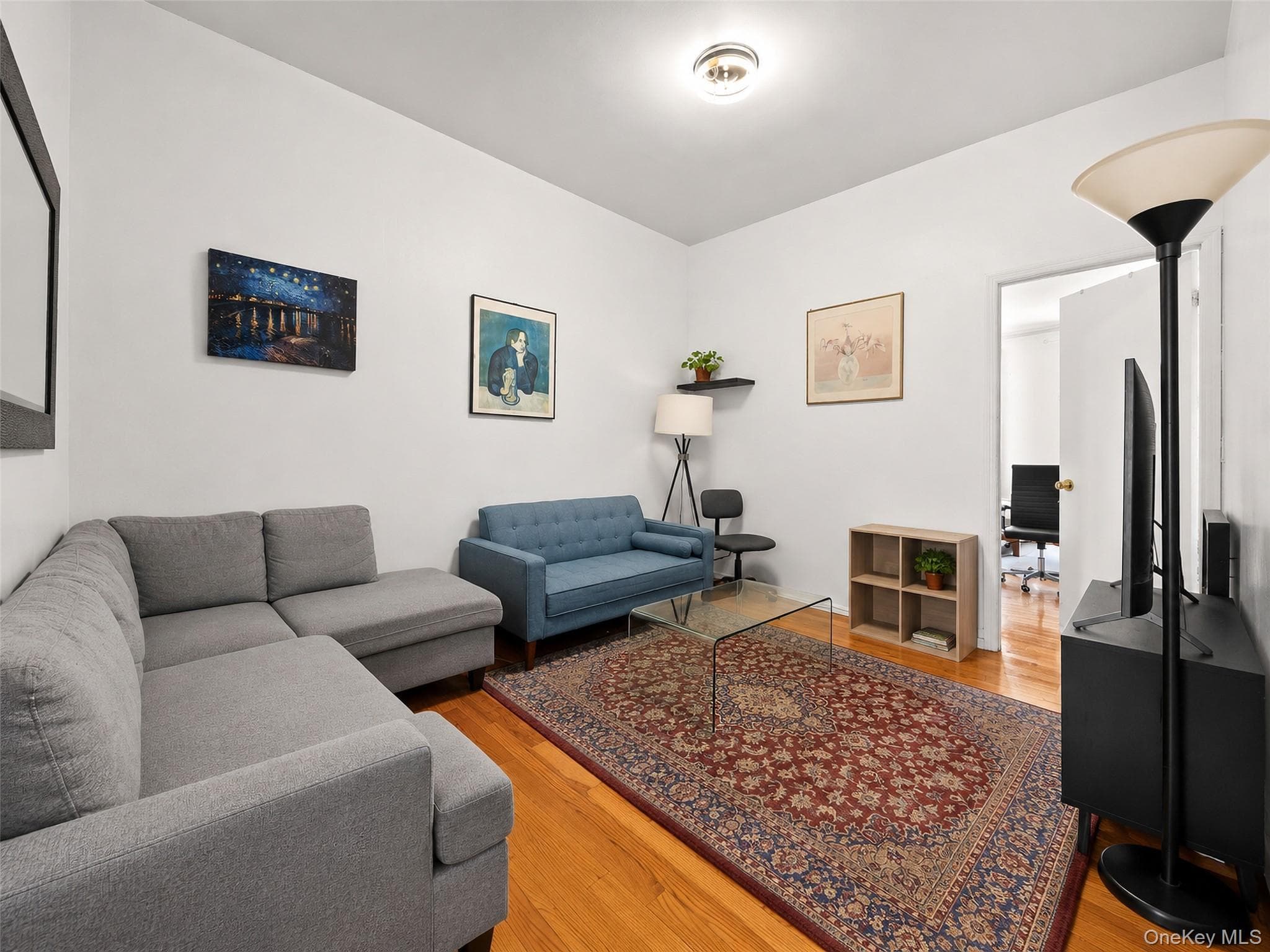 60-11 Myrtle Avenue thumbnail 9