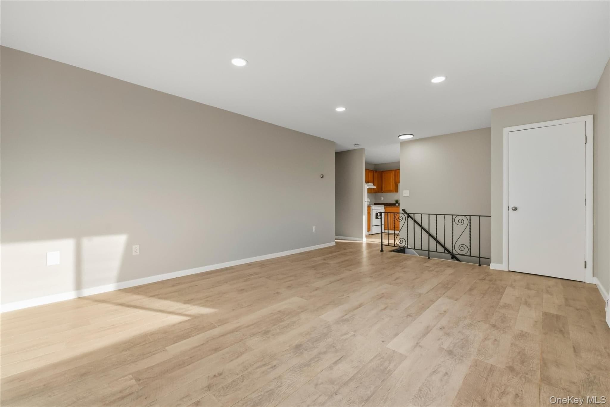 2740 South Road Unit: H6 thumbnail 8