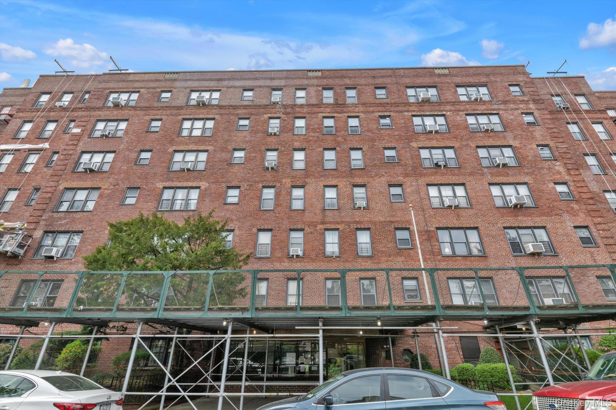 143-50 Hoover Avenue Unit: 304, Briarwood