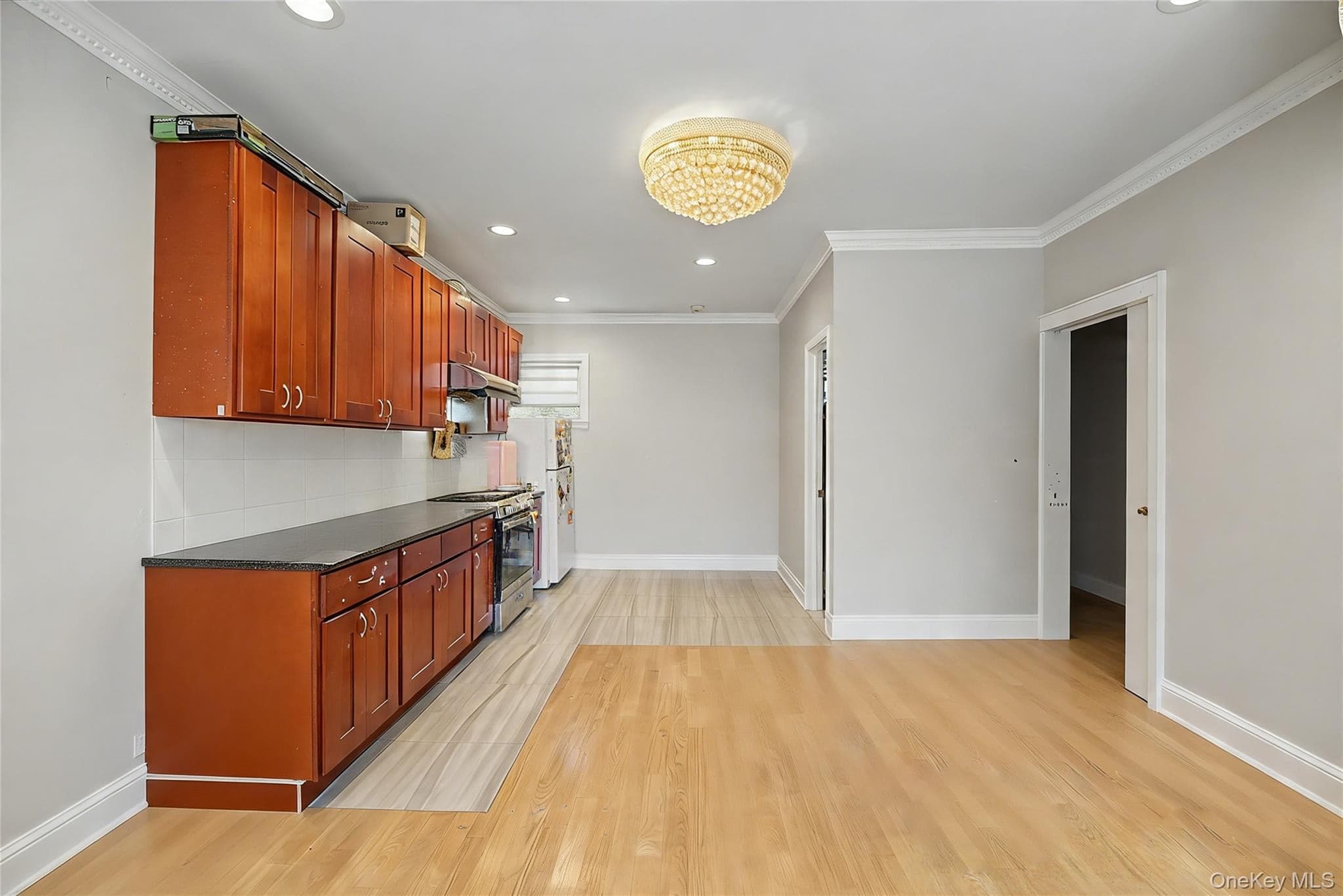 609 161st Street thumbnail 24