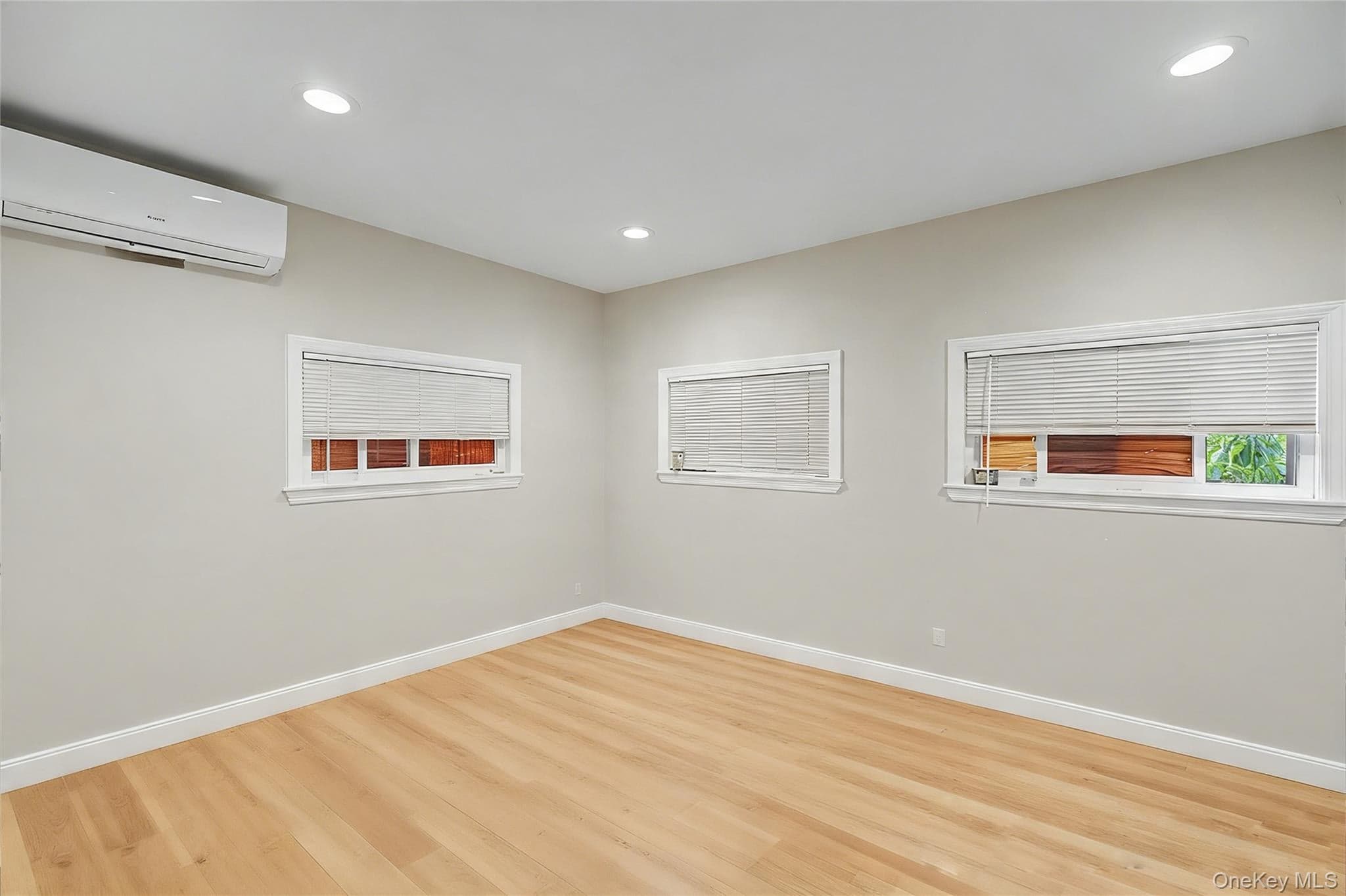 609 161st Street thumbnail 25