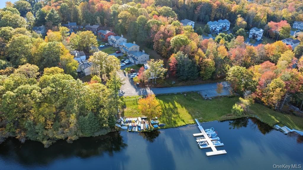 20 Lakeview Court thumbnail 3