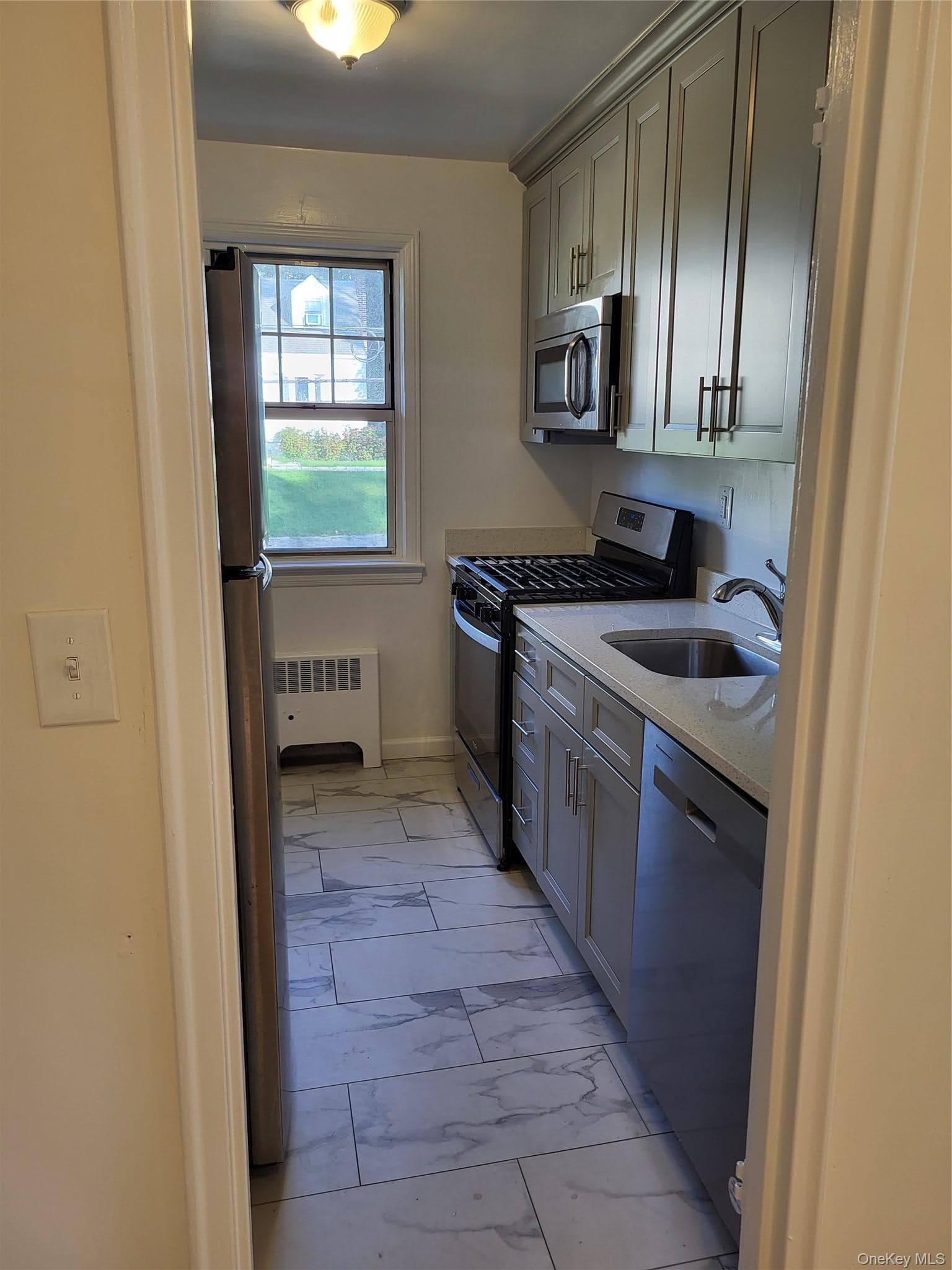 103 Columbus AVE Unit: 2B thumbnail 2