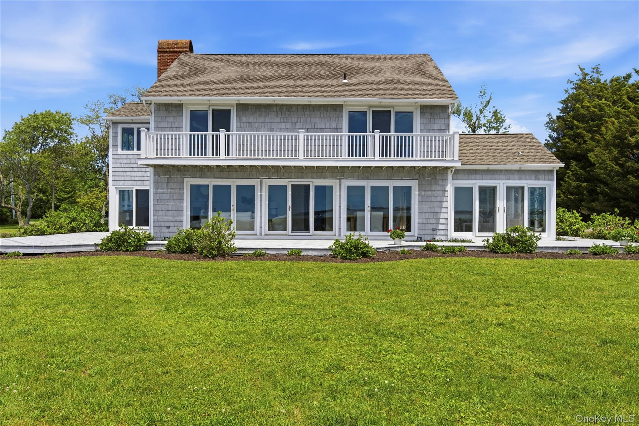 90 Peconic Avenue thumbnail 31