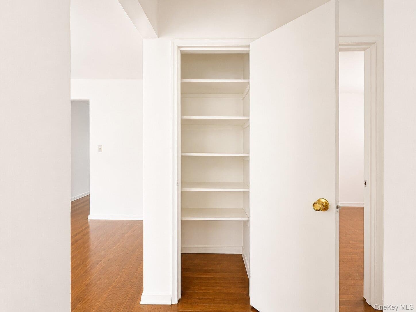 4295 Webster Avenue Unit: 2D thumbnail 15