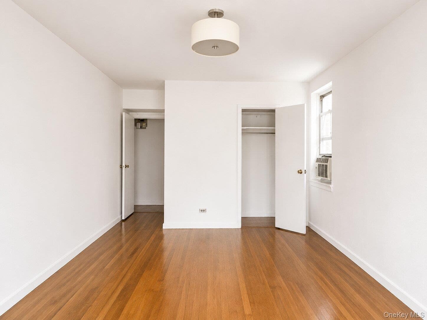 4295 Webster Avenue Unit: 2D thumbnail 10