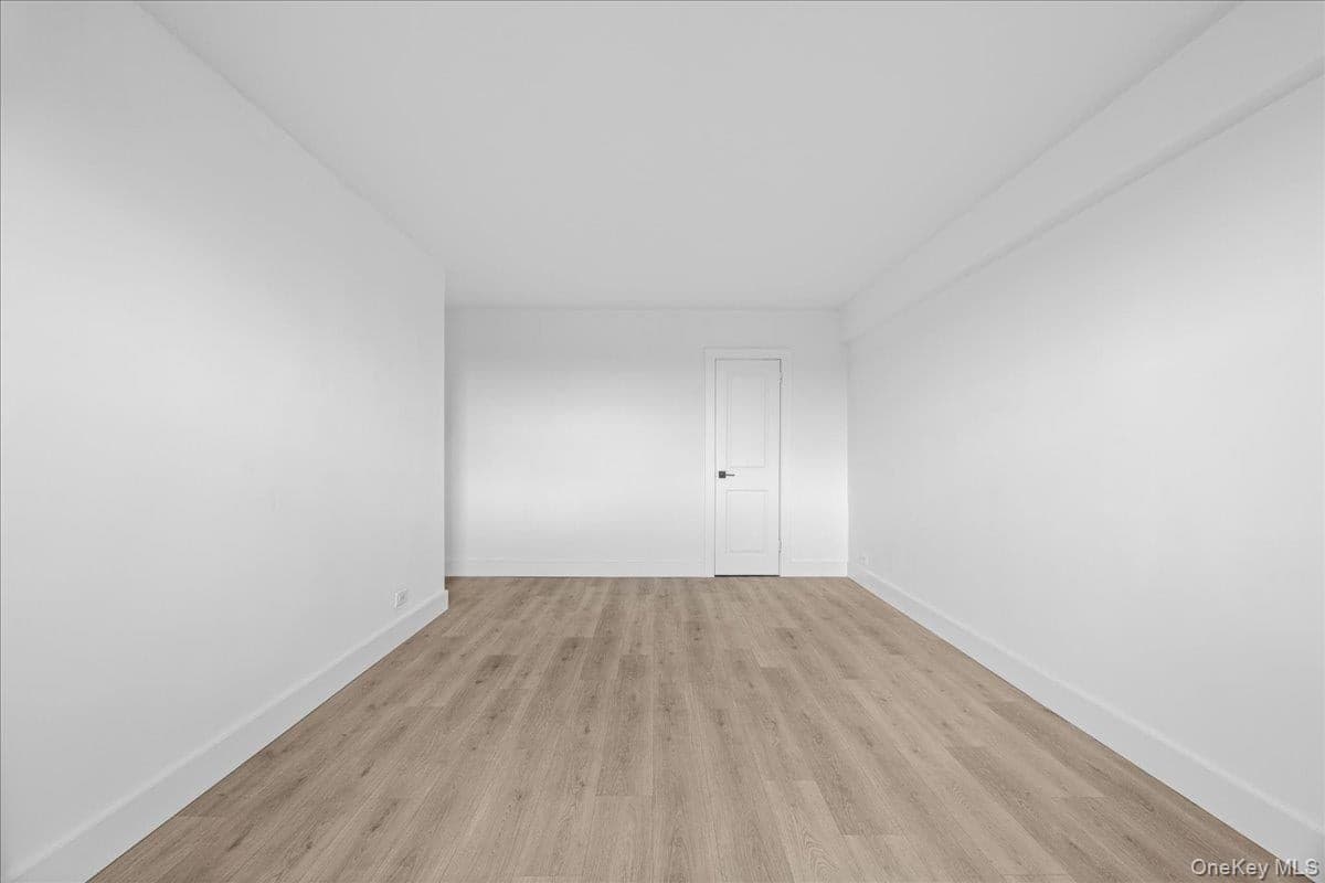 880 Boynton Avenue Unit: 10H thumbnail 21