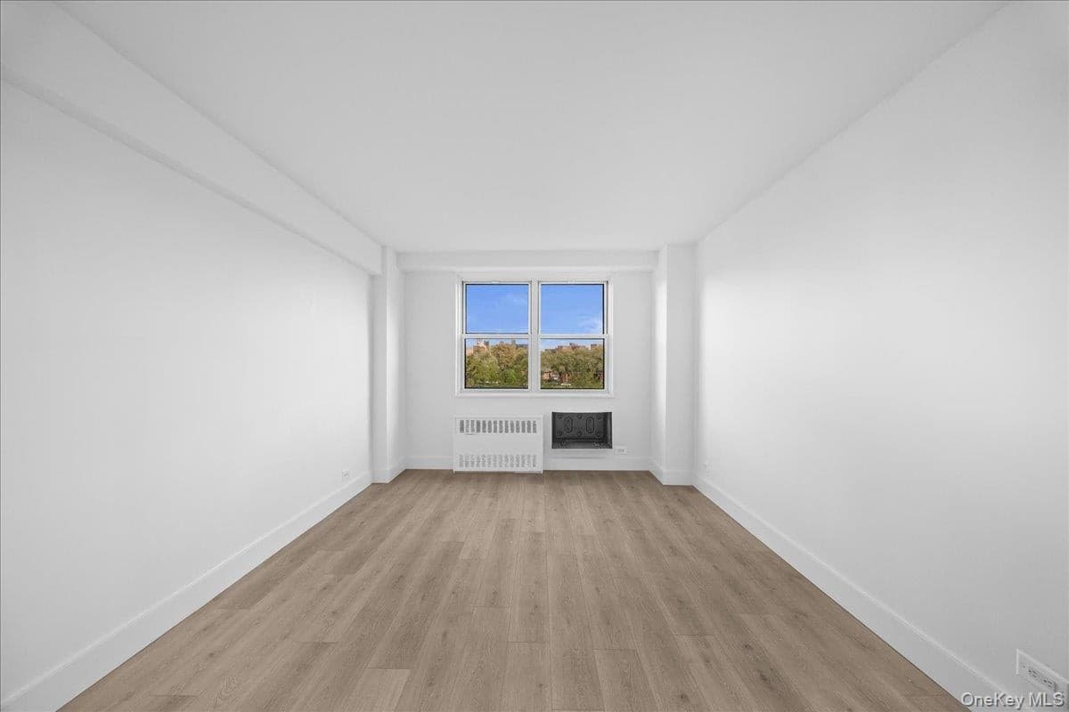 880 Boynton Avenue Unit: 10H thumbnail 23