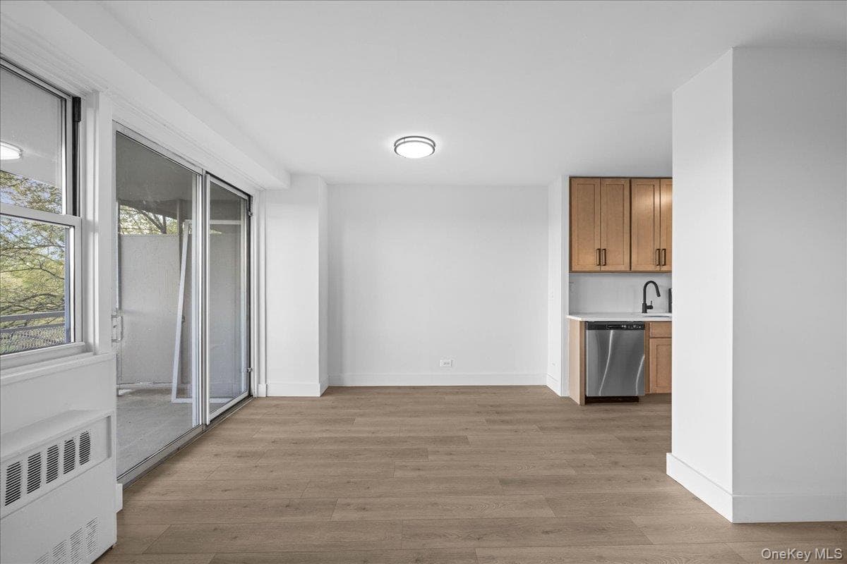 880 Boynton Avenue Unit: 10H thumbnail 19