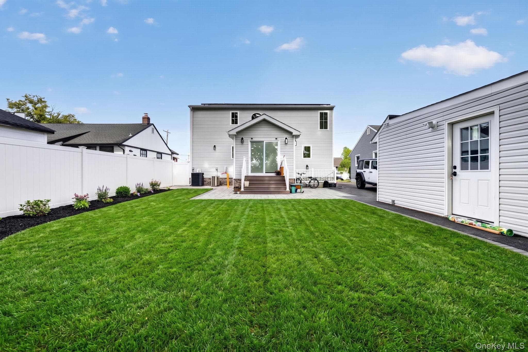 99 Kuhl Avenue thumbnail 25