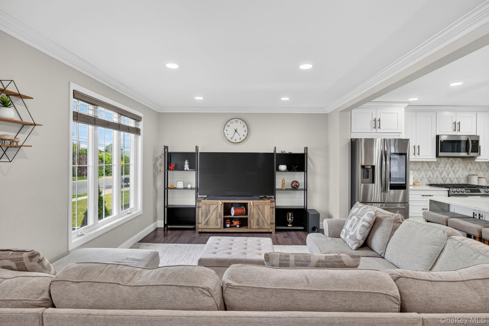 99 Kuhl Avenue thumbnail 4