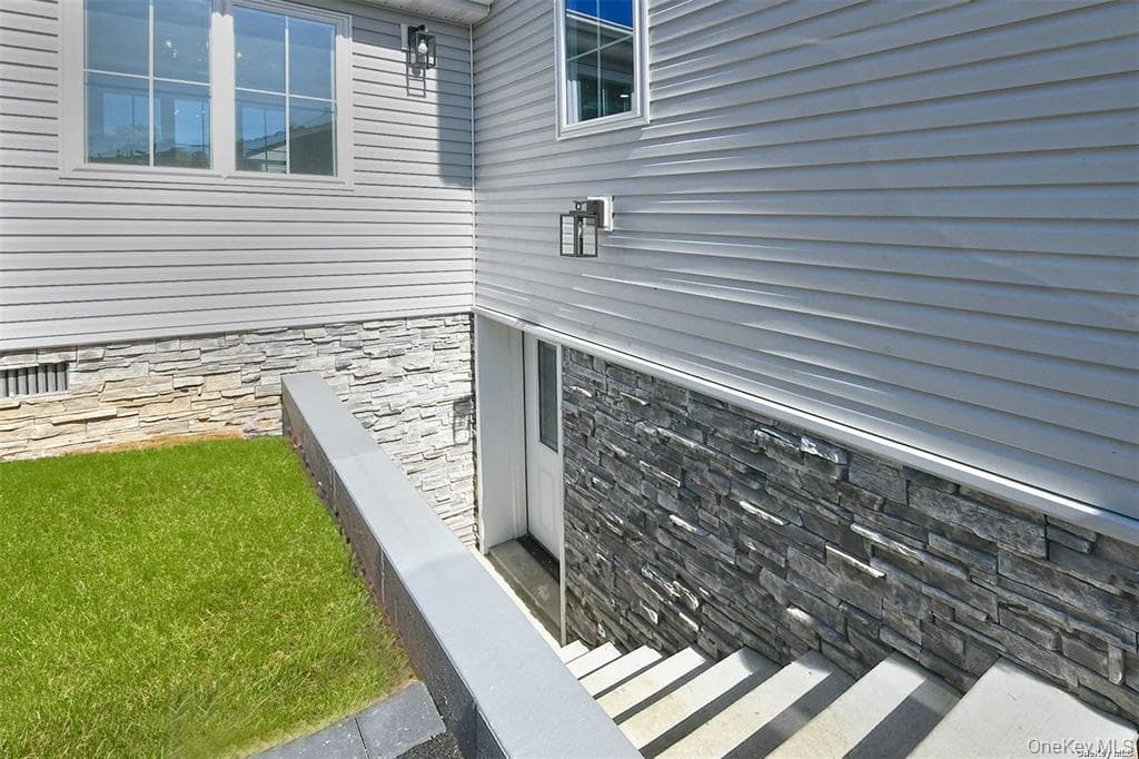 99 Kuhl Avenue thumbnail 24