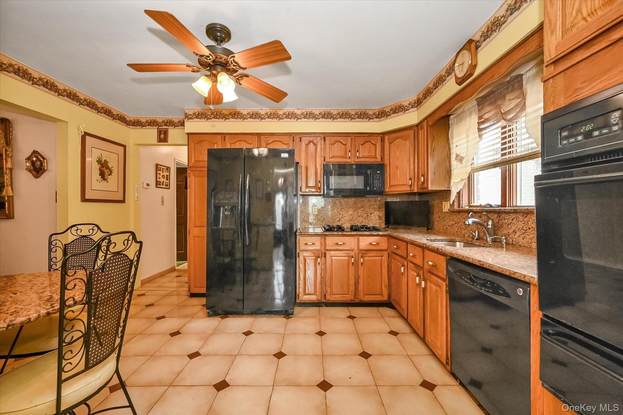 160-29 25th Avenue thumbnail 4