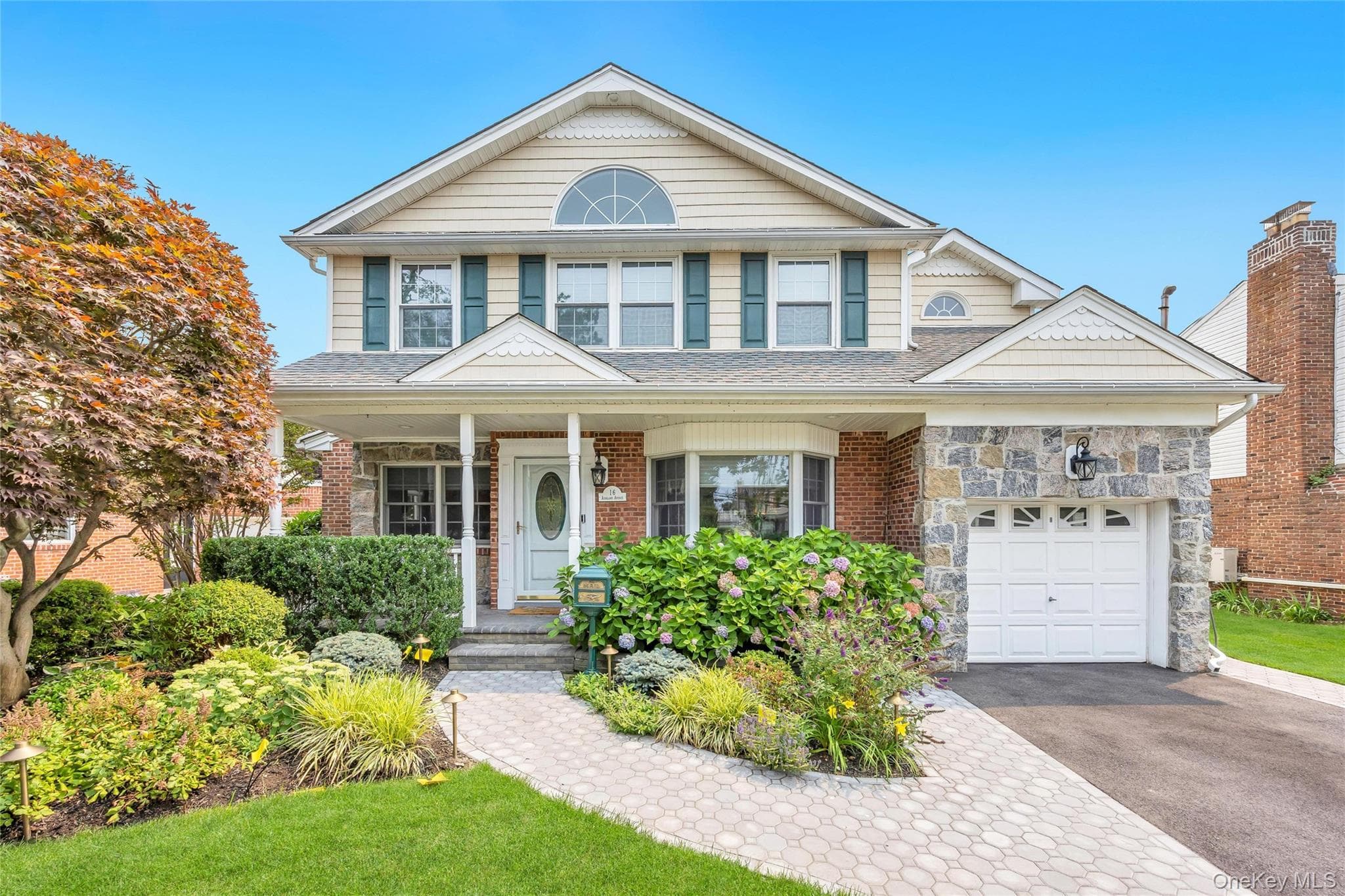 16 Ashland Avenue, New Hyde Park
