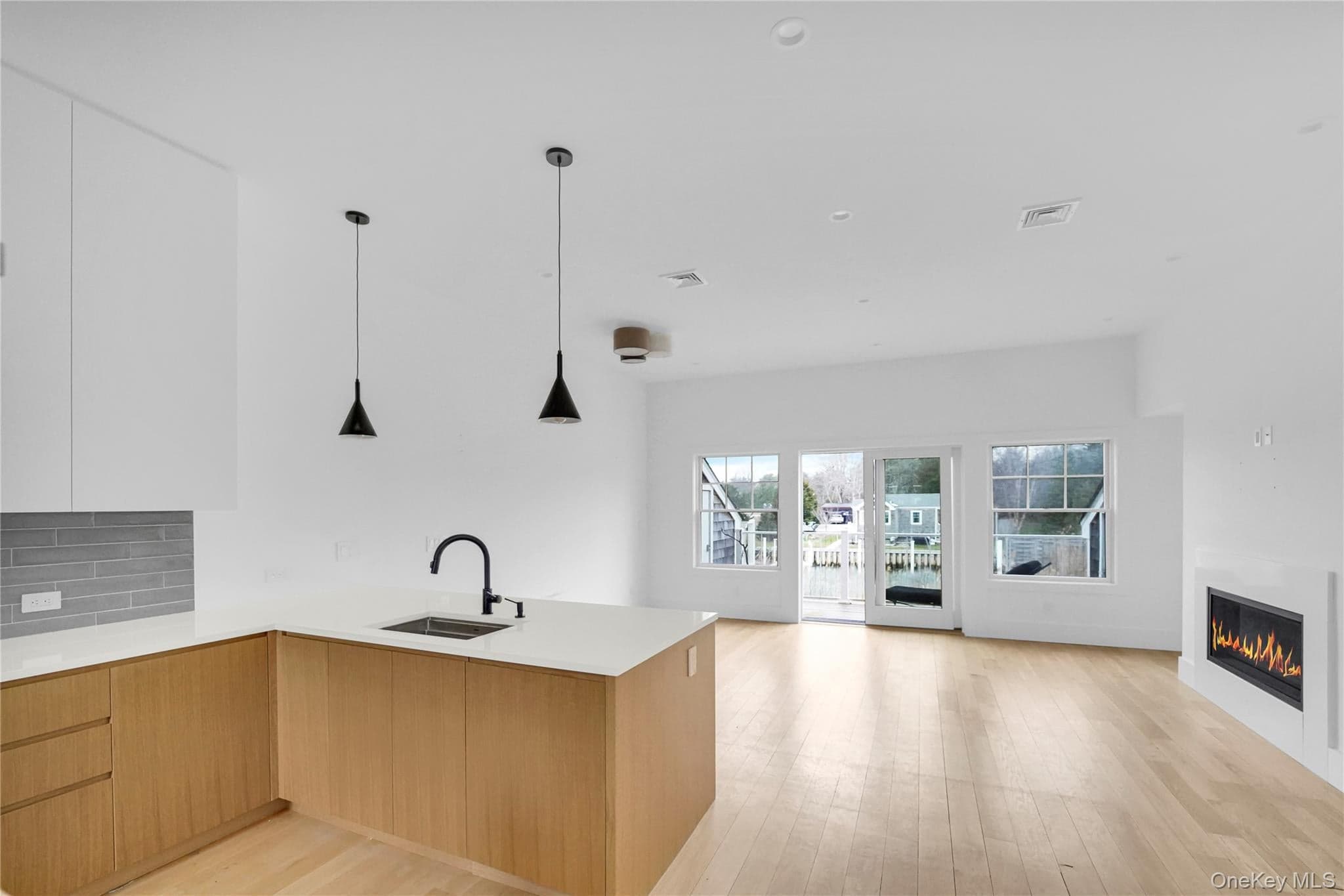 68 Foster Avenue Unit: 4 thumbnail 5
