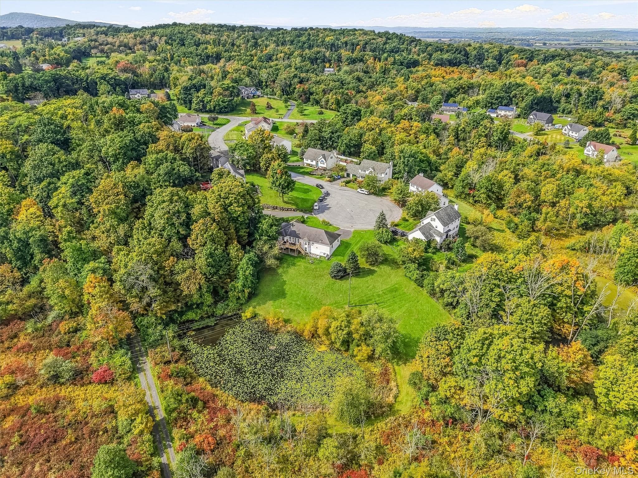 32 Valley Court thumbnail 38