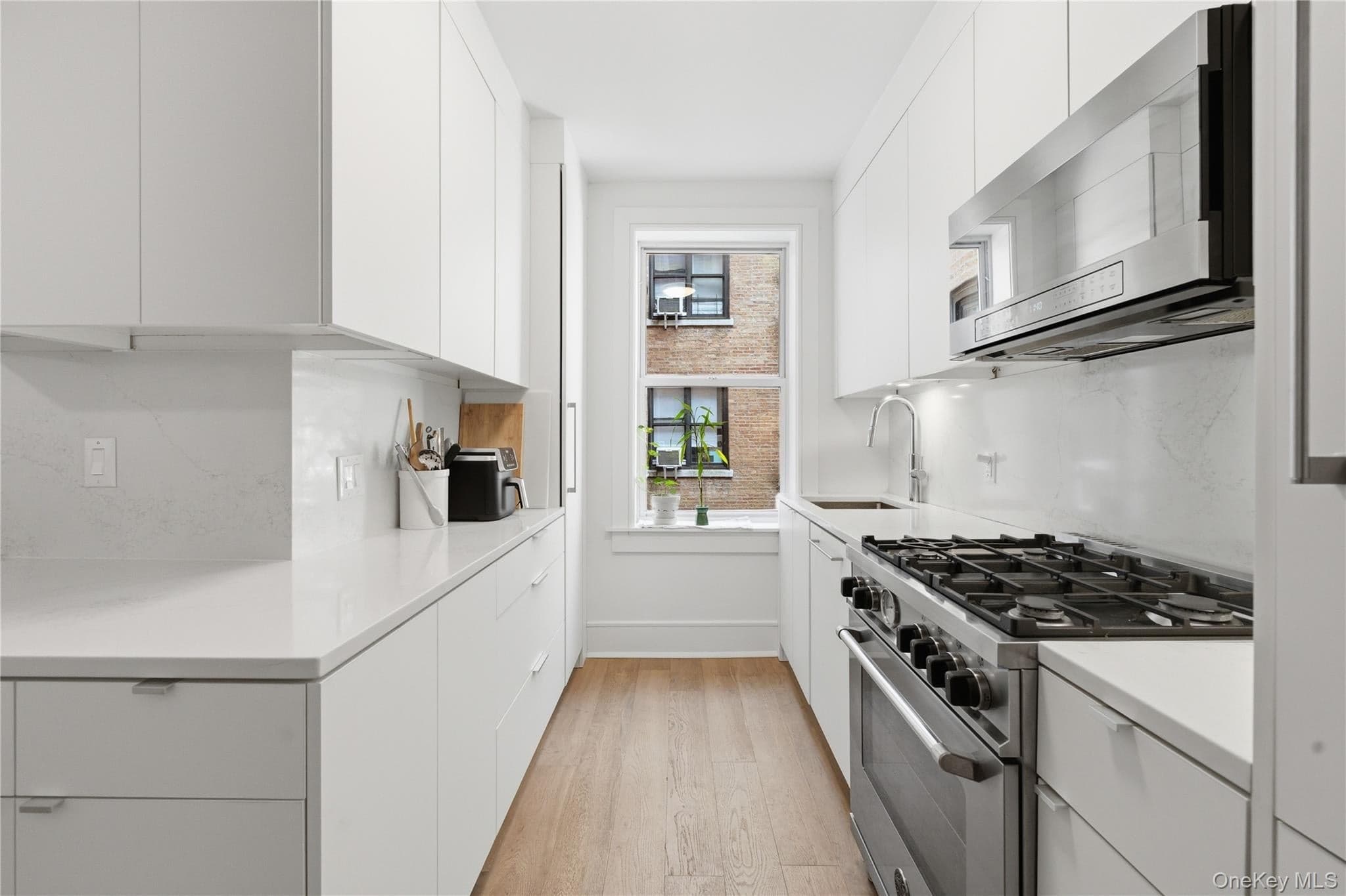 148-09 Northern Boulevard Unit: 3C thumbnail 3