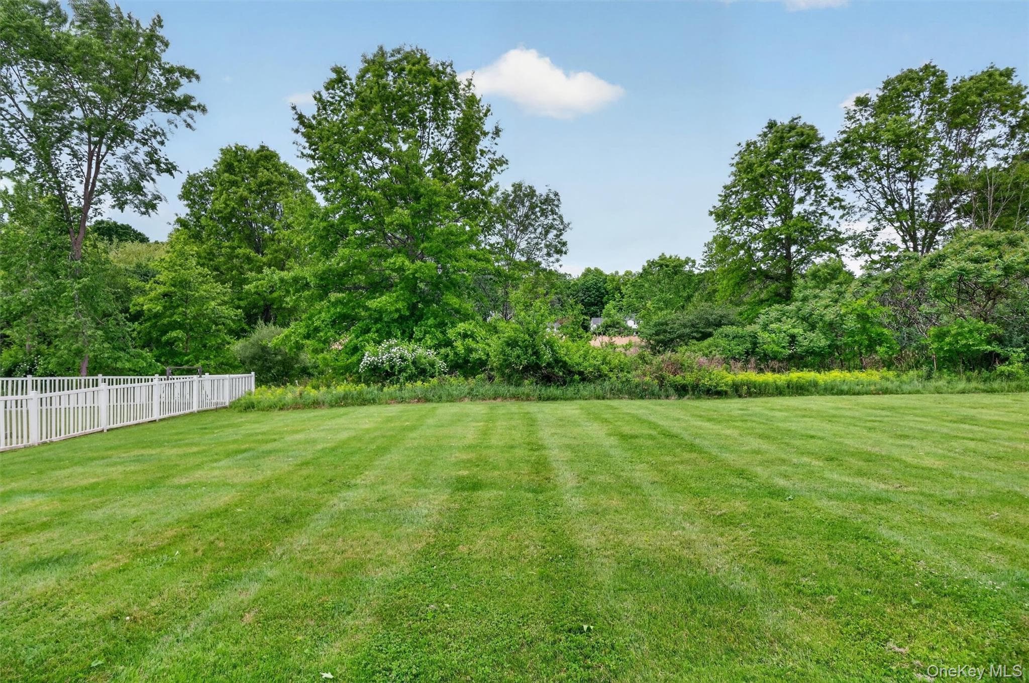 16 Woodfield Drive thumbnail 44