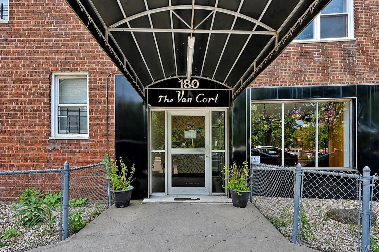 180 Van Cortlandt Park Unit: 5C, Bronx