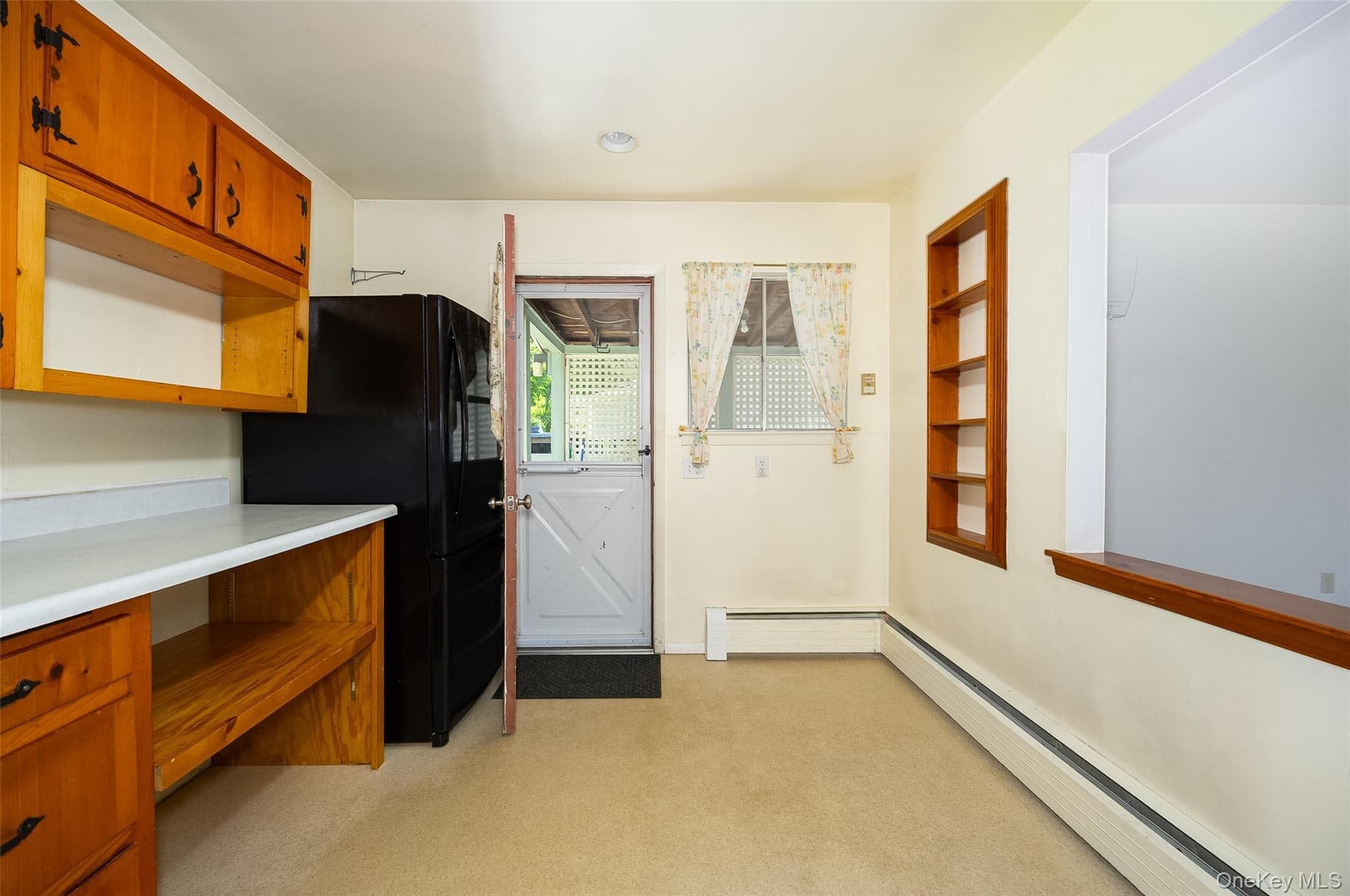 22 Howland Avenue thumbnail 5