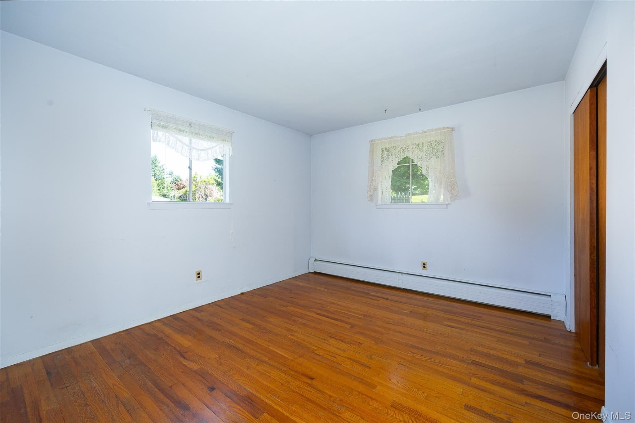 22 Howland Avenue thumbnail 12