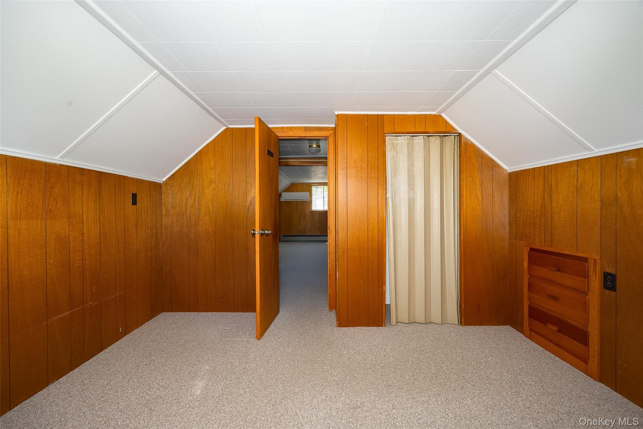 22 Howland Avenue thumbnail 17