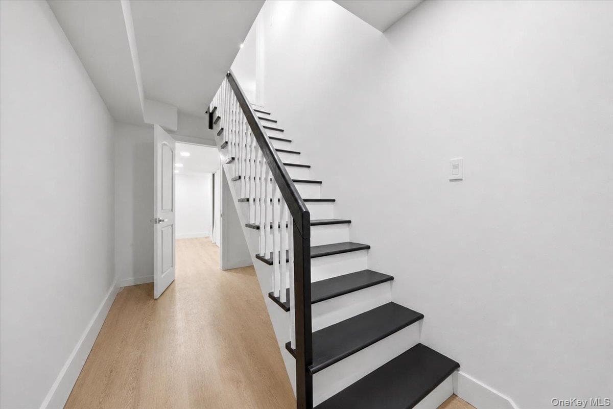 3038 Tiemann Avenue thumbnail 17