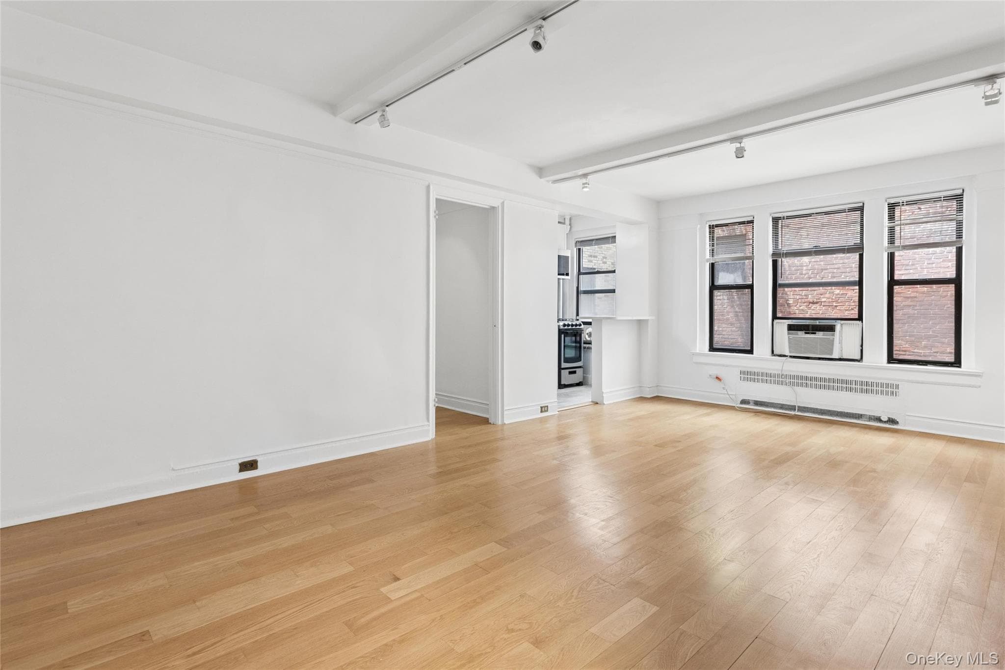 319 E 50 Street Unit: 10L thumbnail 2