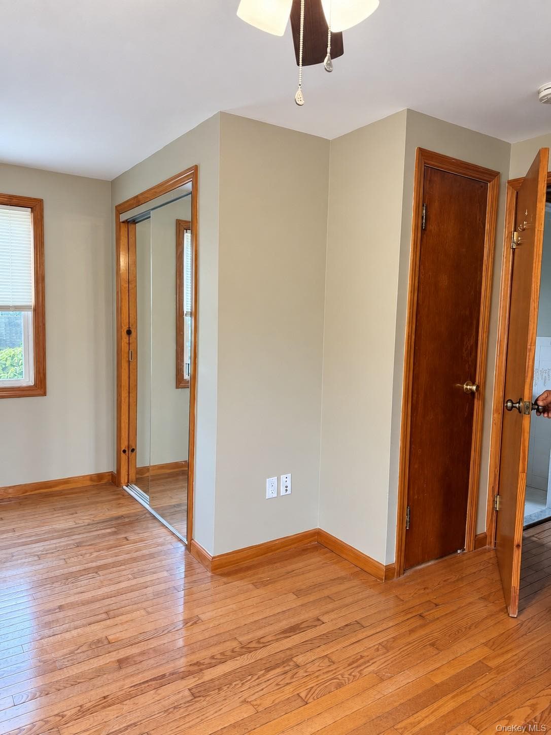 2360 York Street thumbnail 14