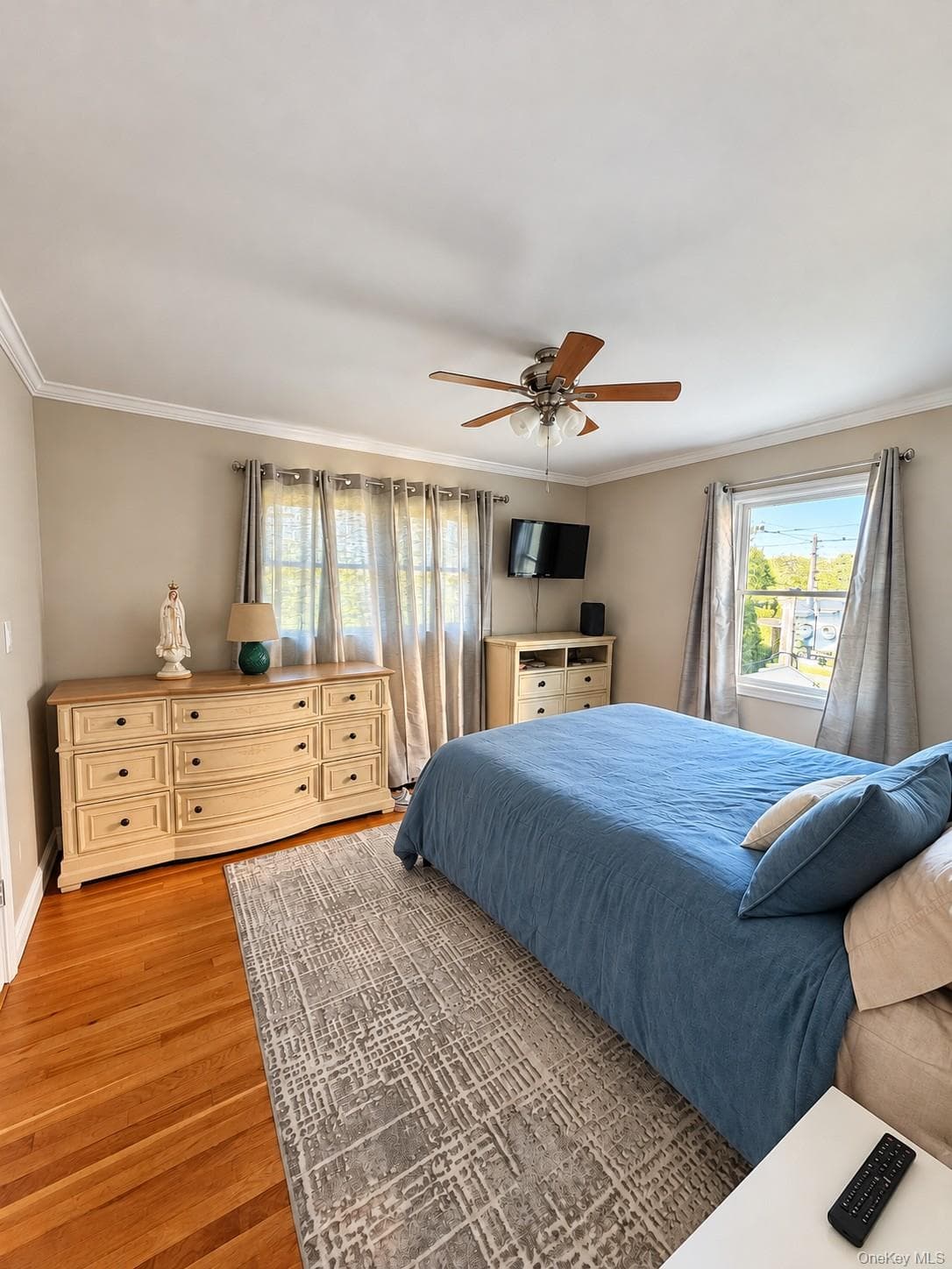 2360 York Street thumbnail 16